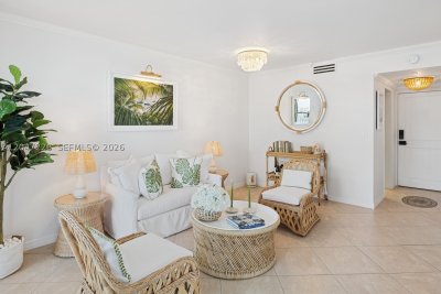 Aluguel de apartamento no Triton Towers 1025