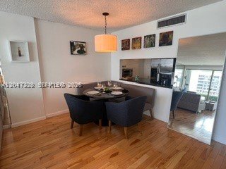 Apartment for rent at Commodore Club South 903