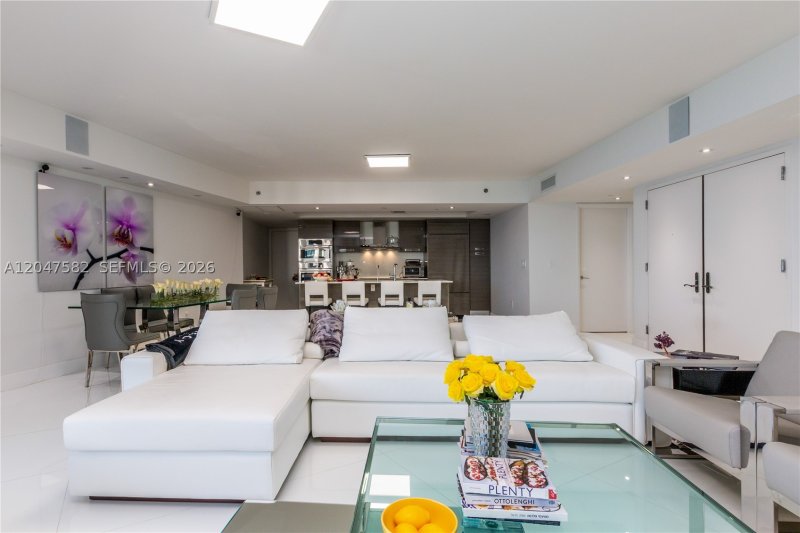 Comprar apartamento no Ocean Four 1807