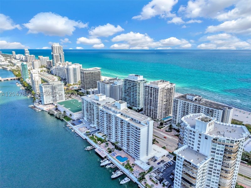 Condo for sale at Seacoast 5700 6J
