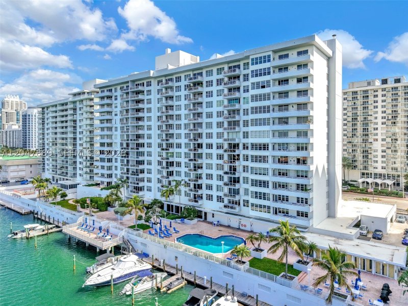 Condo for sale at Seacoast 5700 6J