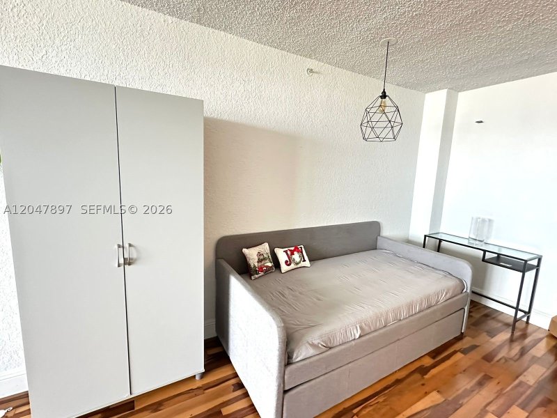 Apartment for rent at Flamingo 1408S