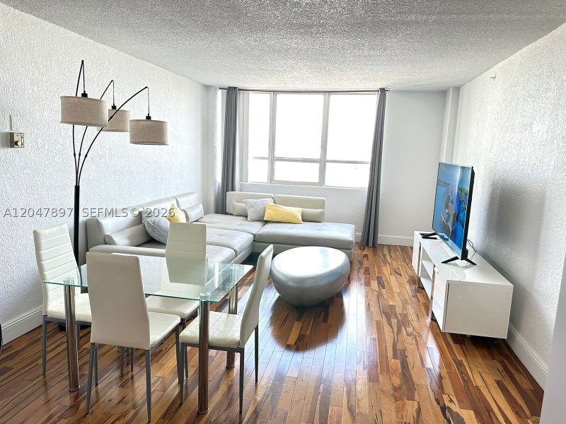 Apartment for rent at Flamingo 1408S