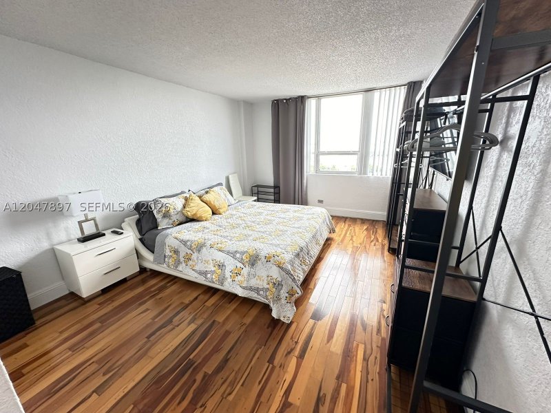 Apartment for rent at Flamingo 1408S