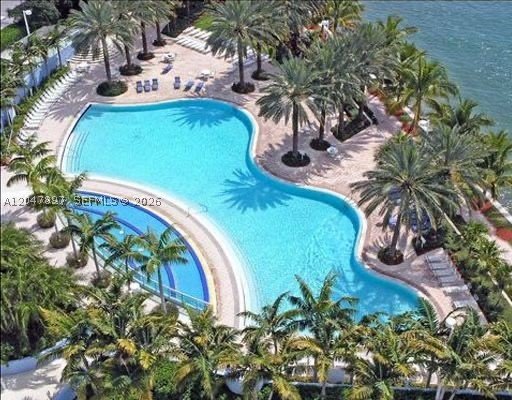Apartment for rent at Flamingo 1408S