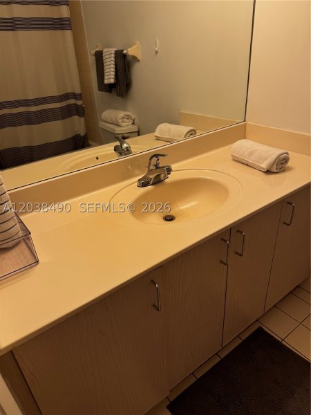 Condo for sale at Fortune House 1812