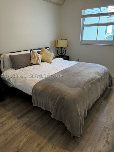 Condo for sale at Fortune House 1812