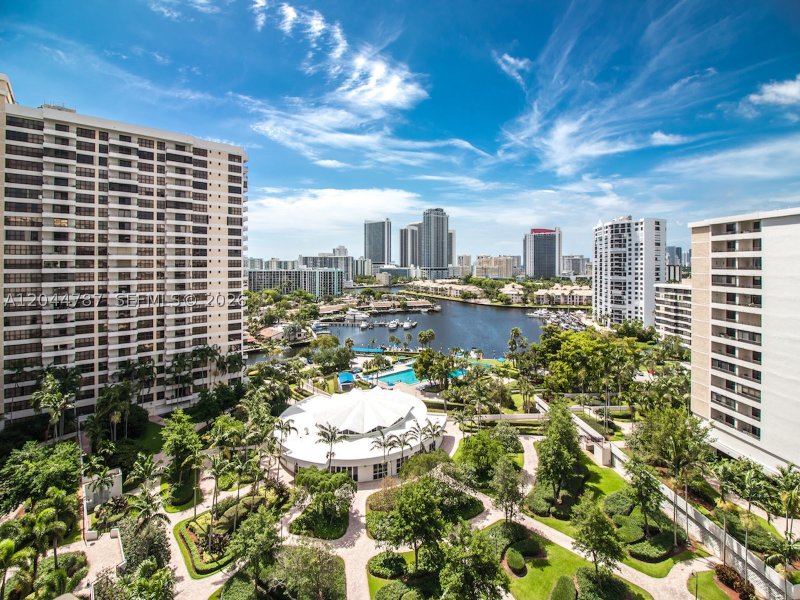 Apartment for rent at Olympus Towers 1218