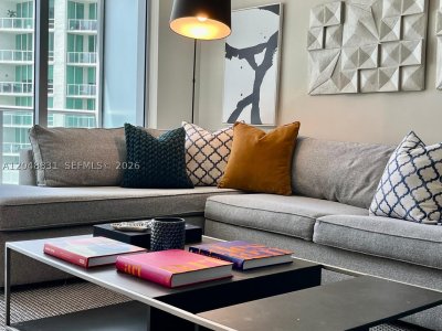Alquiler de apartamento en Brickell House Condo 2208