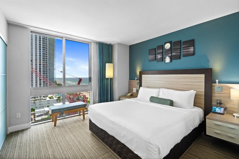 Condo for sale at M Resort Residences 1403