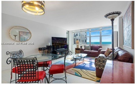Condo for sale at Maison Grande 619