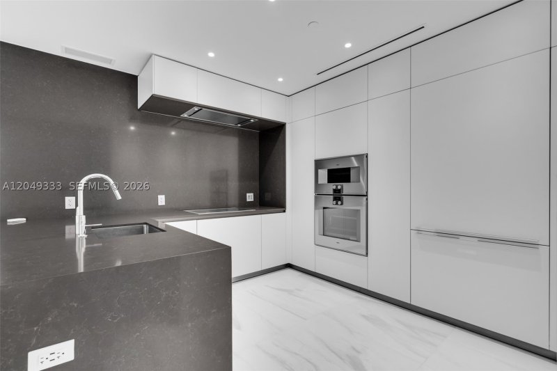 Condo for sale at Aston Martin Residences 3009W