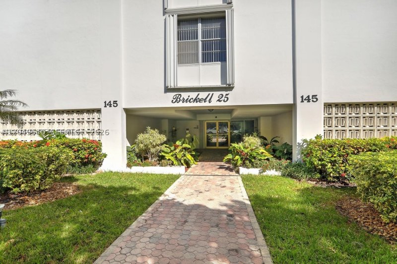 Apartment for rent at Brickell 25 502