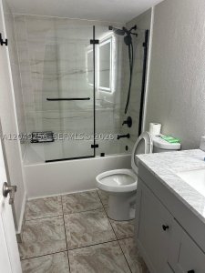 Aluguel de apartamento no Parker Plaza Estates 416