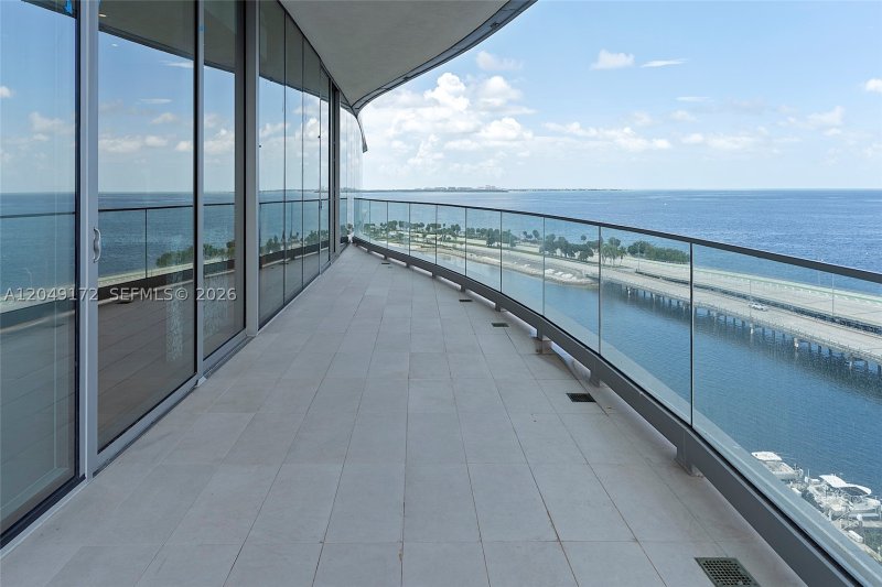 Alquiler de apartamento en Una Residences at Brickell 1003
