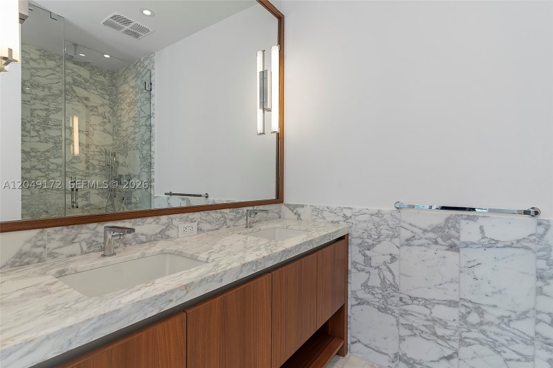 Alquiler de apartamento en Una Residences at Brickell 1003