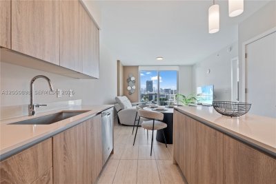 Aluguel de apartamento no Quadro Miami Design District S-708