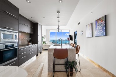 Comprar apartamento en 900 Biscayne 3704
