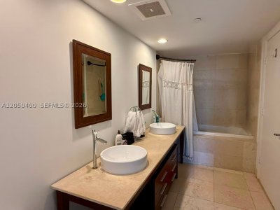 Alquiler de apartamento en Icon Brickell Tower I 1012