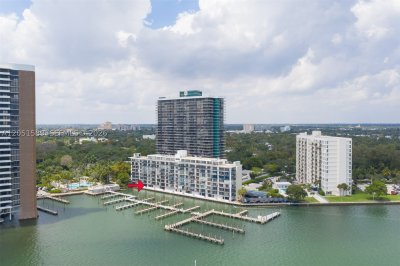 Comprar apartamento en Palm Bay Condo 1C