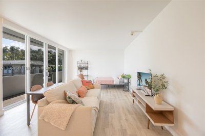 Comprar apartamento en Palm Bay Condo 1C