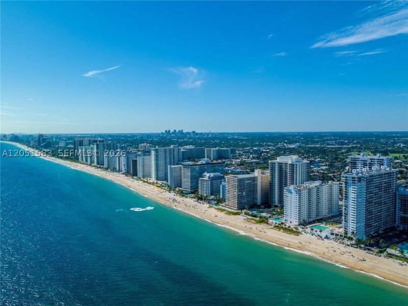 Condo for sale at Plaza South 26D