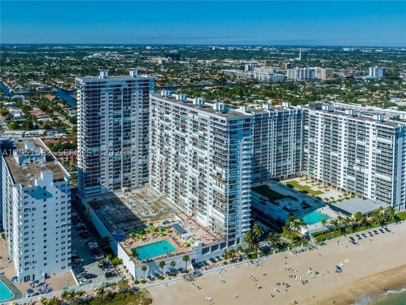 Condo for sale at Plaza South 26D