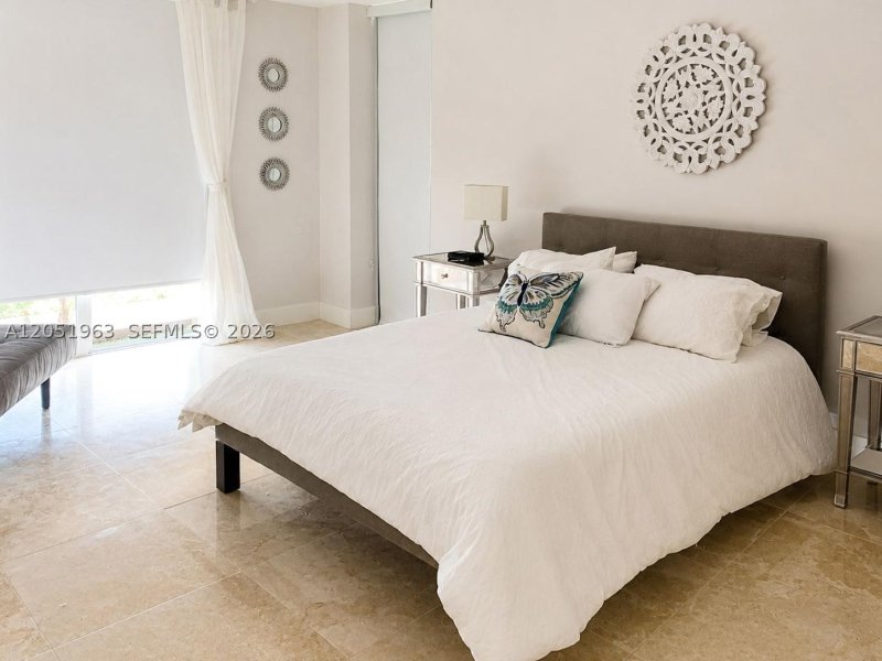 Apartment for rent at Arlen Beach 1415