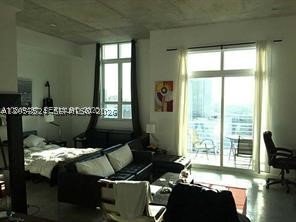 Loft Downtown I Apt #UPH03