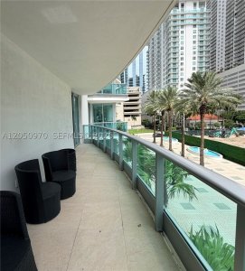 Alquiler de apartamento en Jade Brickell 201