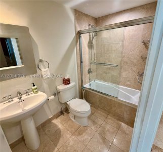 Alquiler de apartamento en Jade Brickell 201