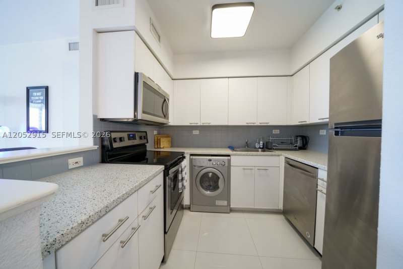 Apartment for rent at Flamingo 474S
