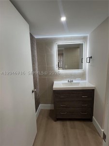 Comprar apartamento no Plaza of the Americas 124