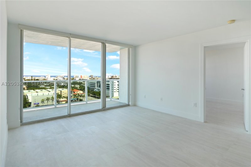 Condo for sale at Floridian 1404