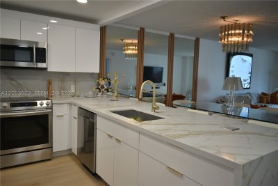Prince George Apt #14N