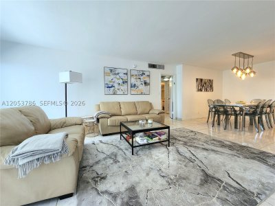 Comprar apartamento no Parker Plaza Estates 810