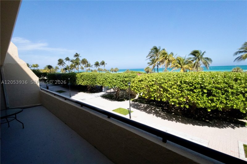Condo for sale at Club Atlantis 308
