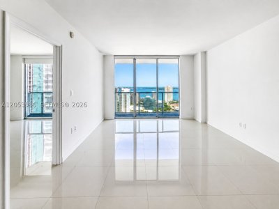 Aluguel de apartamento no 500 Brickell East Tower 3200