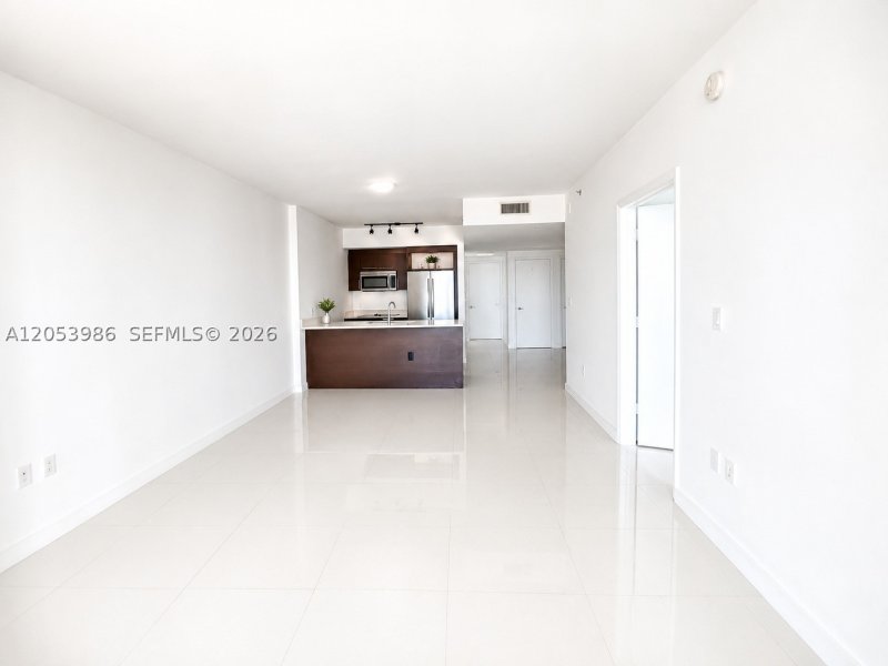 Apartment for rent at 500 Brickell East Tower 3200