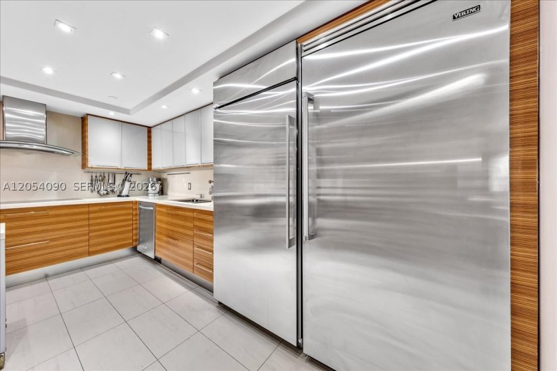 Condo for sale at Ocean Waves (old Champlain Towers North) PH-2