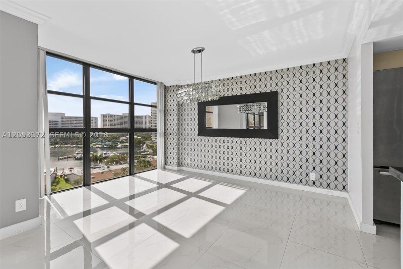Condo for sale at 200 Leslie 930