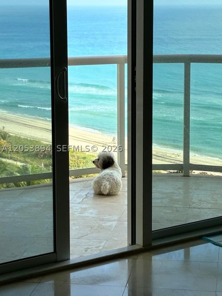 Comprar apartamento en Ocean 88 (old Champlain Towers East) 11B