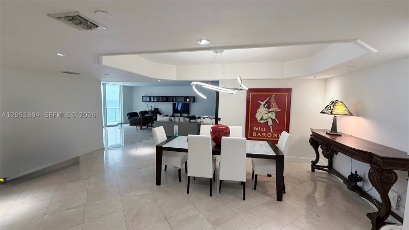 Comprar apartamento en Ocean 88 (old Champlain Towers East) 11B