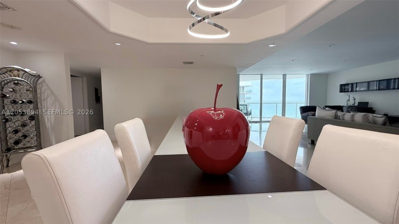 Comprar apartamento en Ocean 88 (old Champlain Towers East) 11B