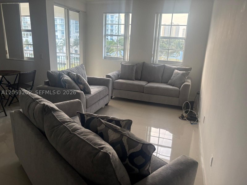 Alquiler de apartamento en Village by the Bay 14406