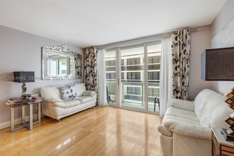 Property photo # 6
