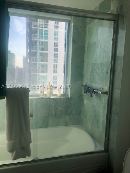 Comprar apartamento en Avenue on Brickell 1050 Tower 2910