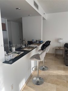 Comprar apartamento no Avenue on Brickell 1050 Tower 2910