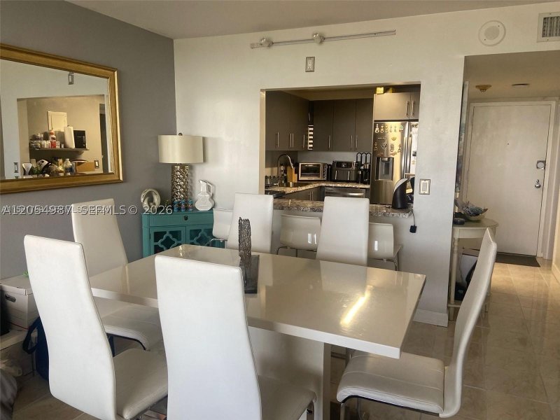Apartment for rent at Sailboat Cay 1111