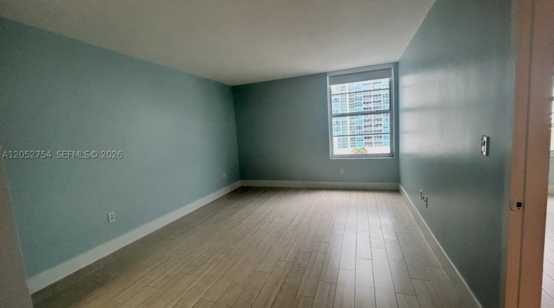 Condo for sale at Triton Towers 724